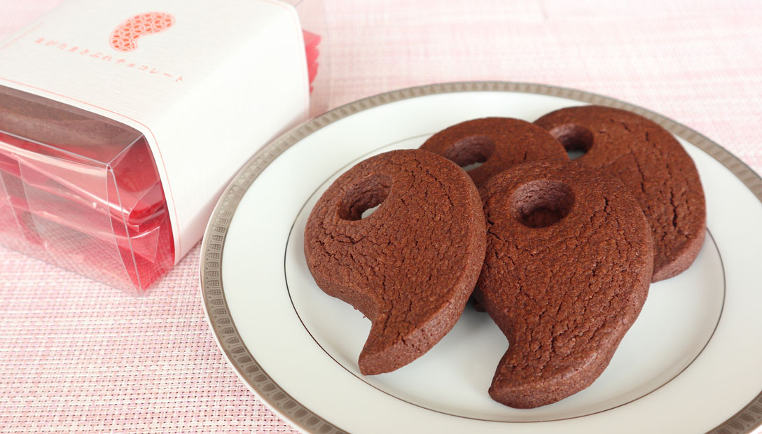 まがたまサブレ チョコレート 発売中